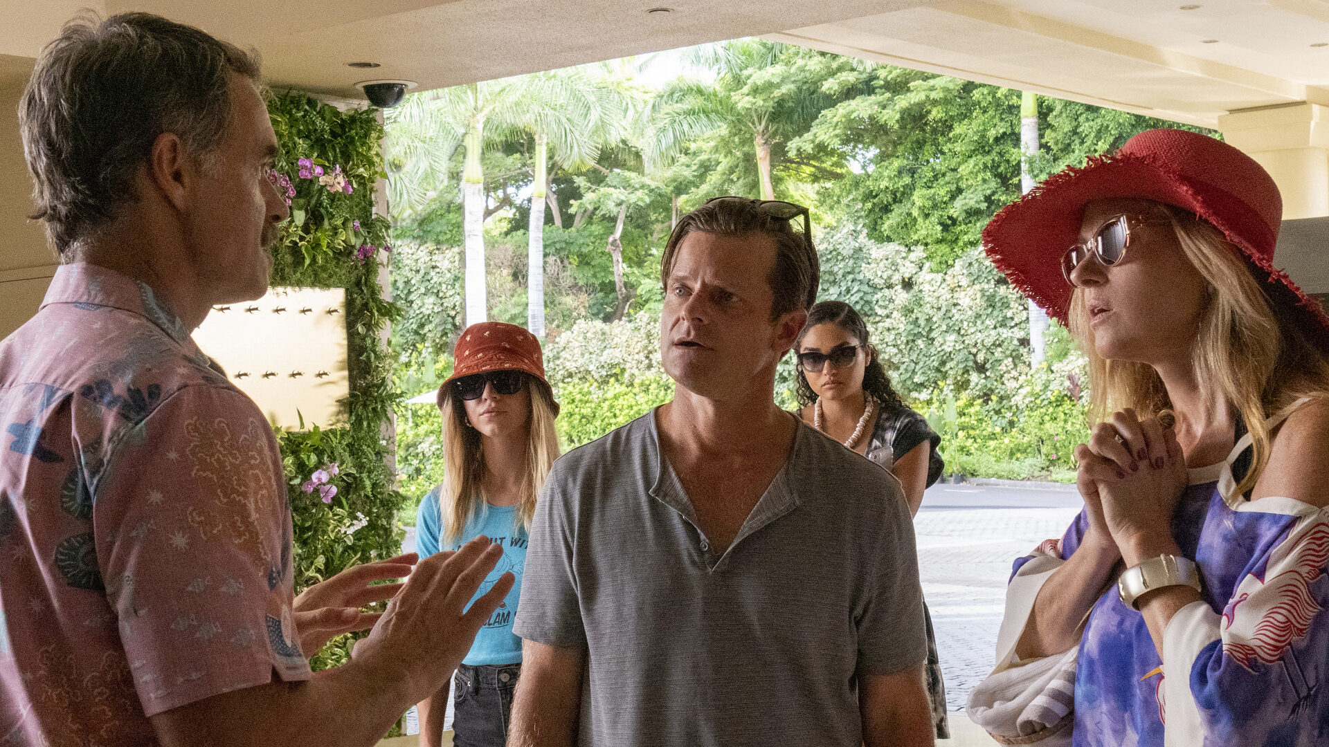 Besetzung von The White Lotus: Alle wichtigen Schauspieler:innen der HBO-Erfolgsserie 3 staffelübergreifende Besetzung