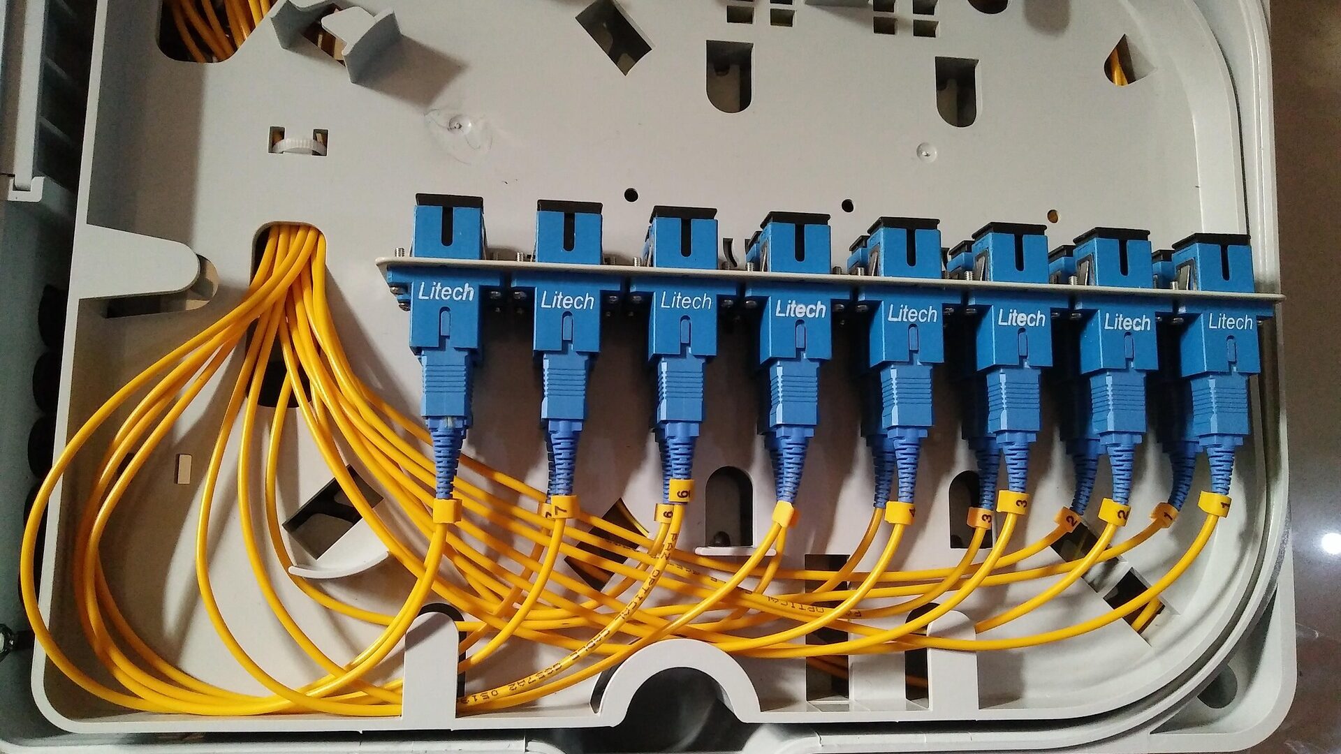 Wie funktioniert TV über Glasfaser? 2 IPTV über Glasfaser