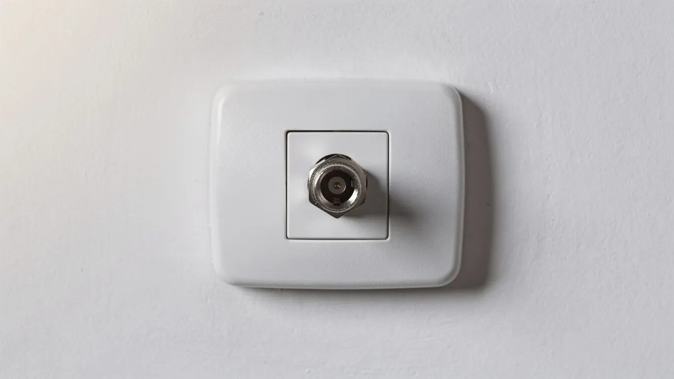 Umzug Vodafone: Internet & Kabel richtig mitnehmen 3 Dose für Kabelanschluss.