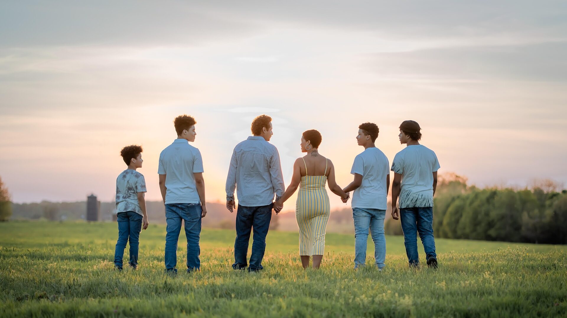 Bibel TV – Aktuelles TV-Programm, Empfang & Highlights 2 Familie ist einer der Schwerpunkte des Senders.