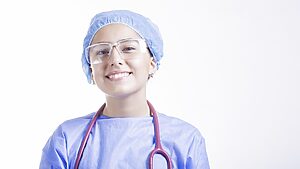 In aller Freundschaft – Die Kult-Krankenhausserie der ARD 5 krankenschwester edited