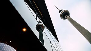 ZDF Morgenmagazin: Sendung, Studio, Events & Sport-Schwerpunkte 4 berlin fernsehturm edited