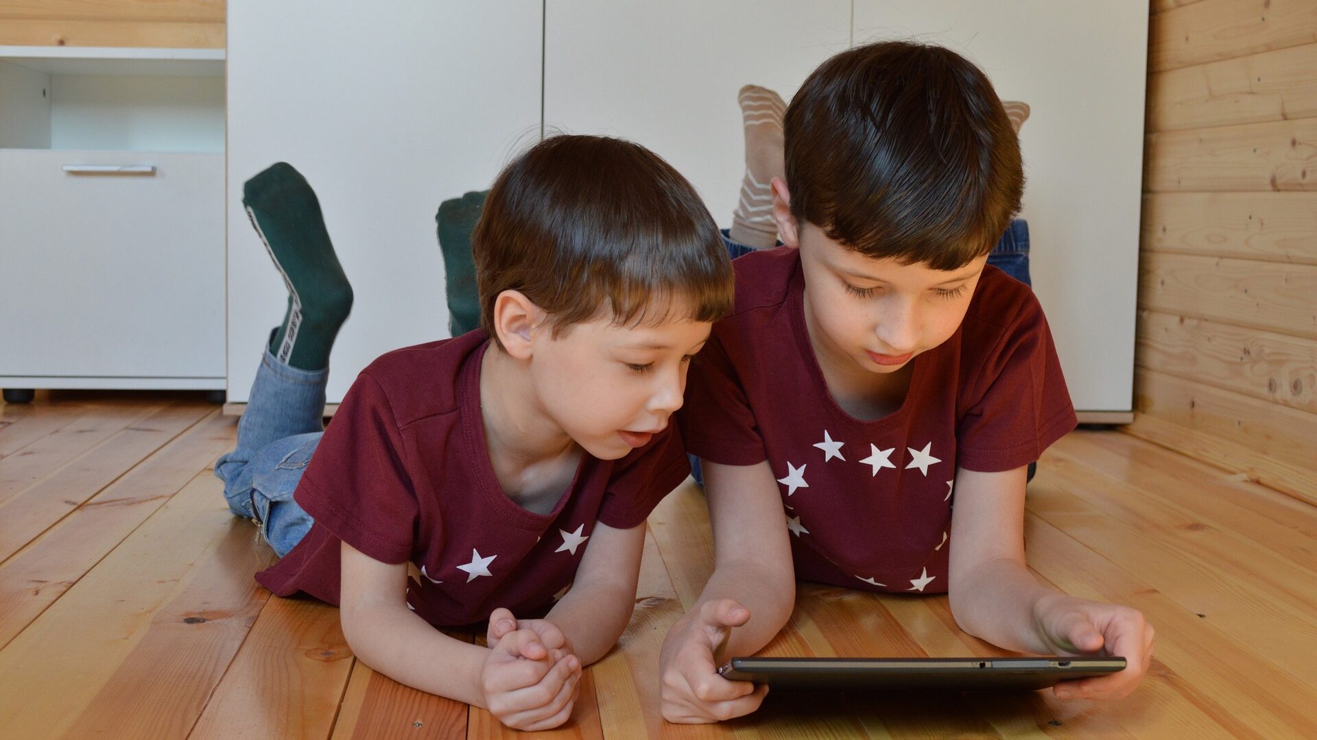 TV Programm für alle Sender: Ihr interaktiver Überblick für heute 20 kinder tablet edited